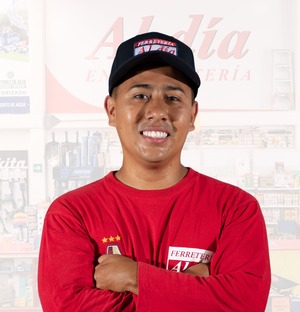 Jose Reinel Garcia Auxiliar Bodega de Ferretería Al Día
