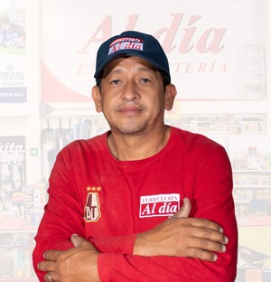 Edwin Neil Niño Conductor de Ferretería Al Día